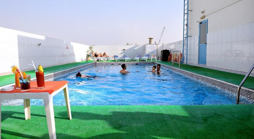 Signature Inn Al Riqqa Dubaï Extérieur photo