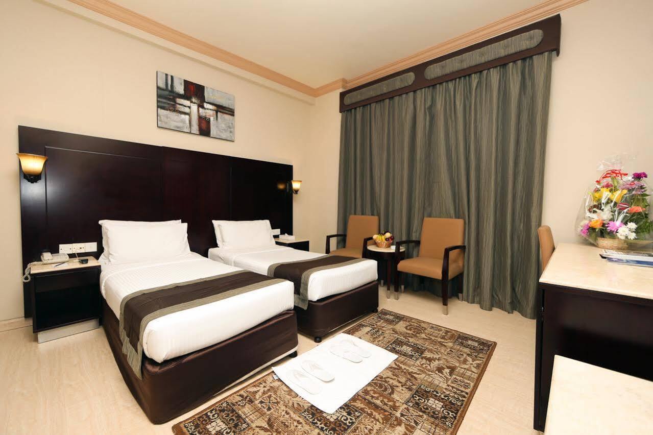 Signature Inn Al Riqqa Dubaï Extérieur photo