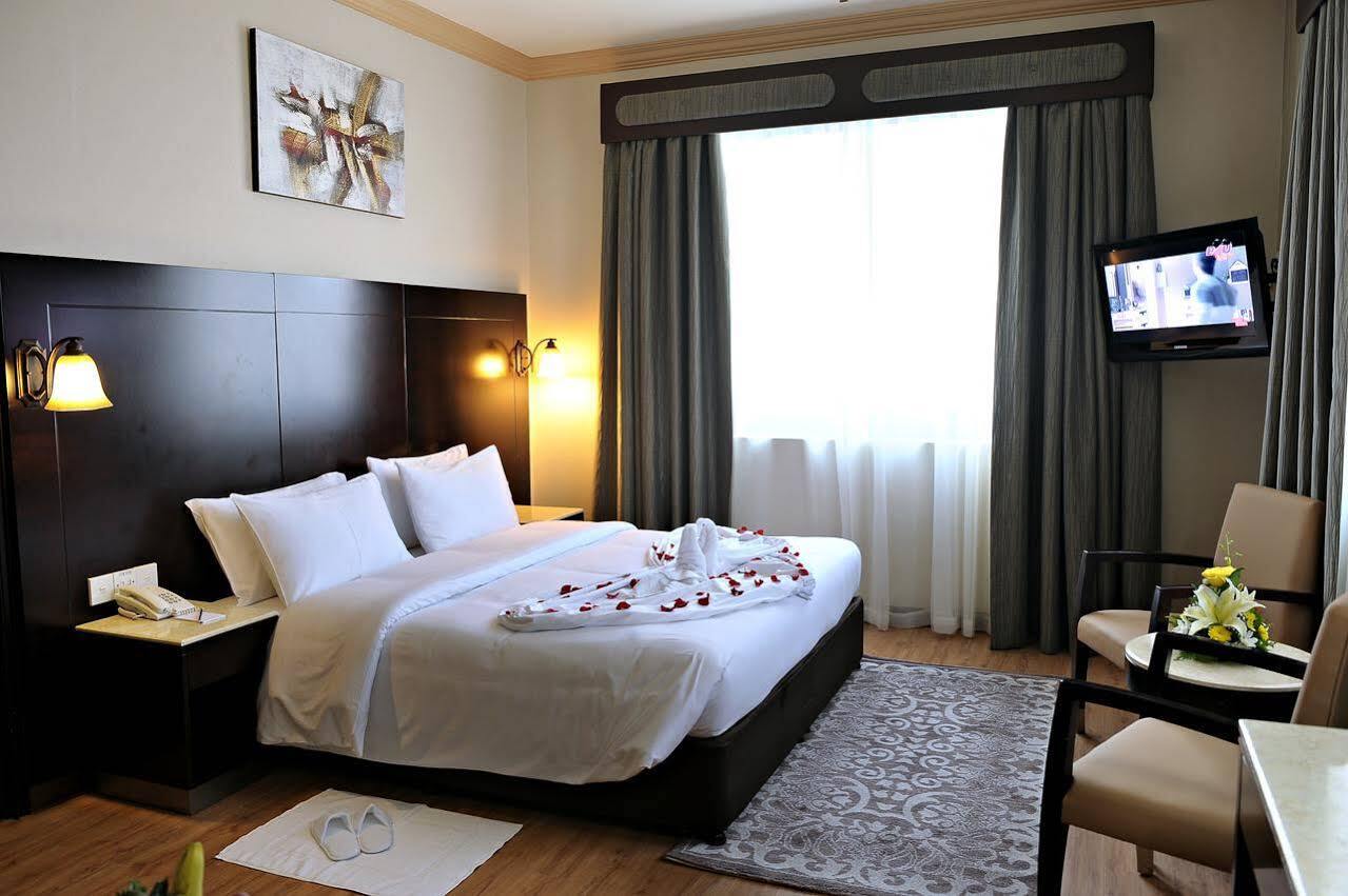 Signature Inn Al Riqqa Dubaï Extérieur photo